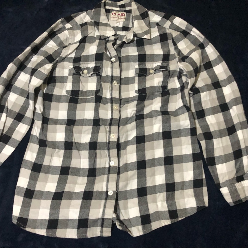 Old Navy Black and White Buffalo Plaid Button Down Shirt